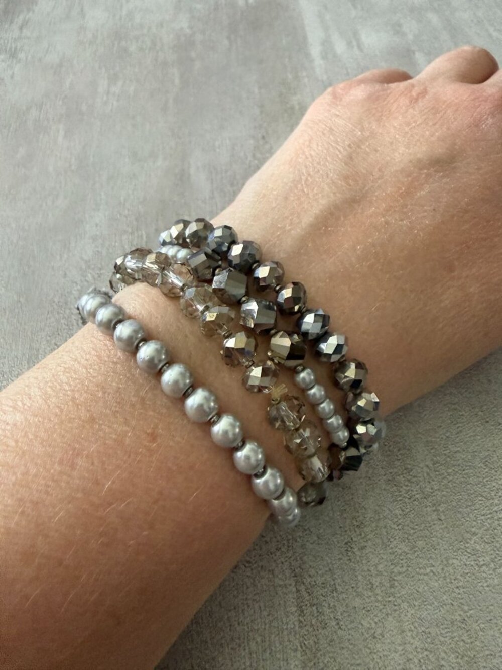 NWT Ann Taylor Loft Silver Beaded Stretch Bracelet Set Gift Holiday Present - Picture 2 of 3